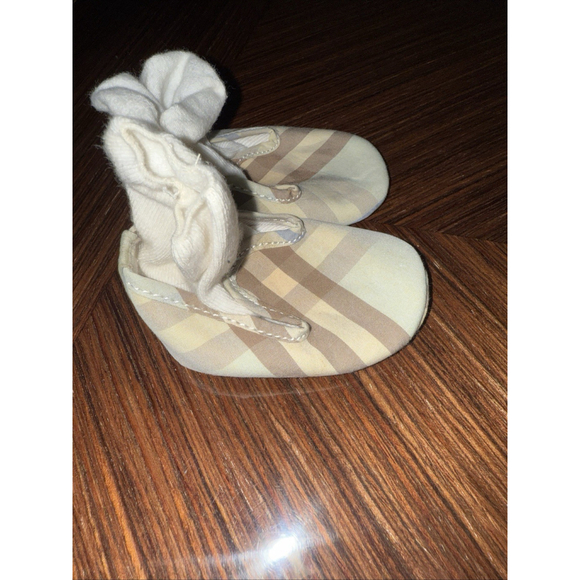 Burberry Blue Nova Check Infant Crib Shoes Booties 19 Newborn - Picture 2 of 3